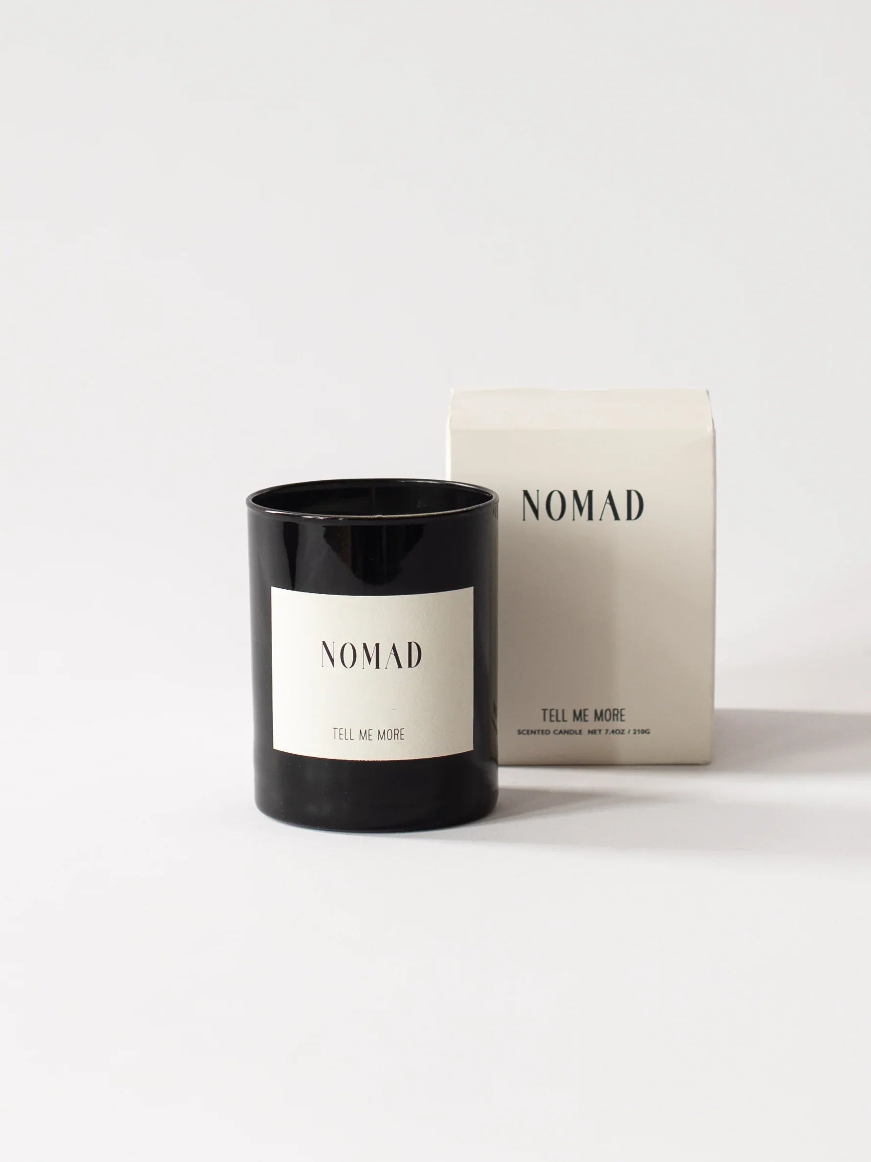 Tell Me More Geurkaars Nomad 210g – Luxe geurkaars van natuurlijke was met tuberoos, bergamot en vanille – warme bloemige geur, Scandinavisch design, brandtijd 48 uur